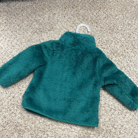 NIB Emerald Green Fleece Pullover 💚 baby sz 12 months - Picture 4 of 4